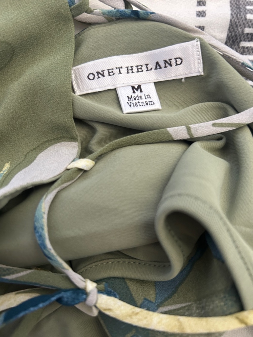 NWOT Onetheland Floral V-Neck Tiered Maxi Dress - Olive Green size medium. - Picture 6 of 6